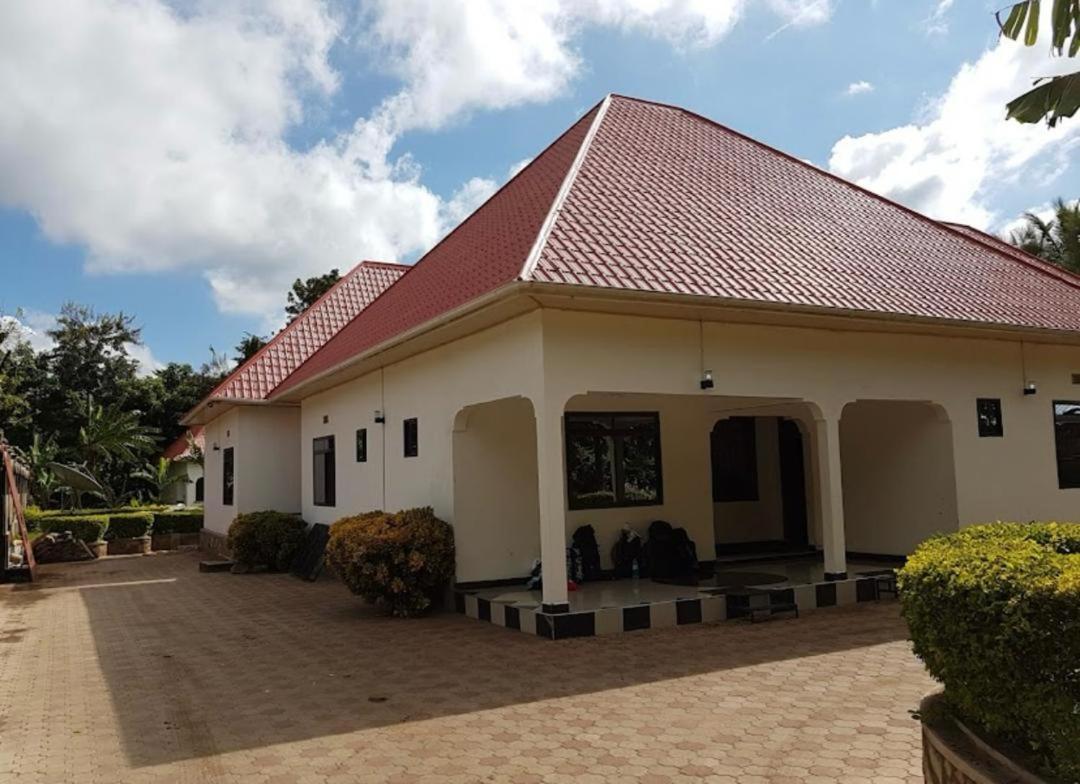 Parkbridge Resort Mto wa Mbu Extérieur photo
