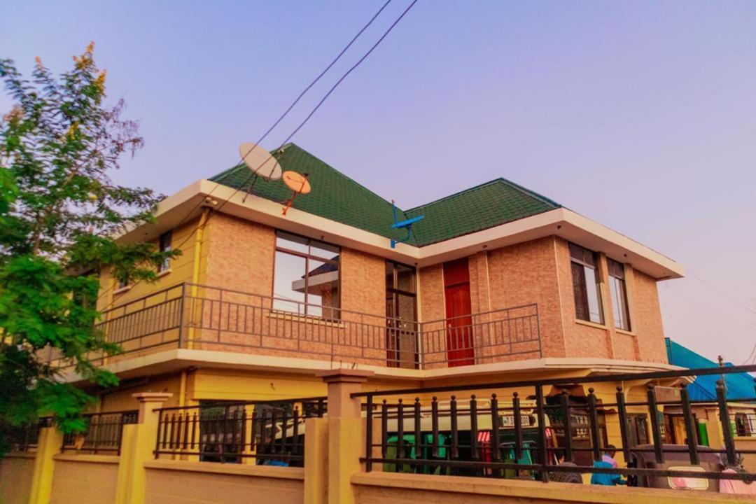 Parkbridge Resort Mto wa Mbu Extérieur photo